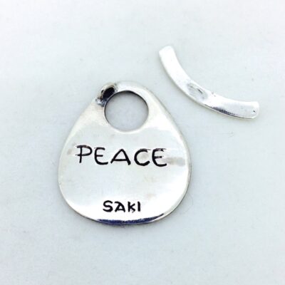ST142 sterling silver peace toggle