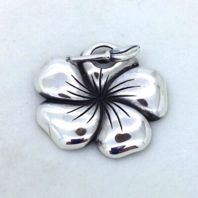 ST134 silver flower toggle