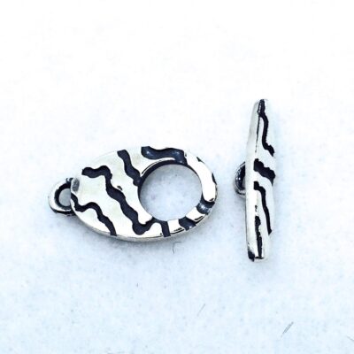 ST48 sterling silver toggle