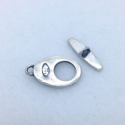 ST108 sterling silver toggle